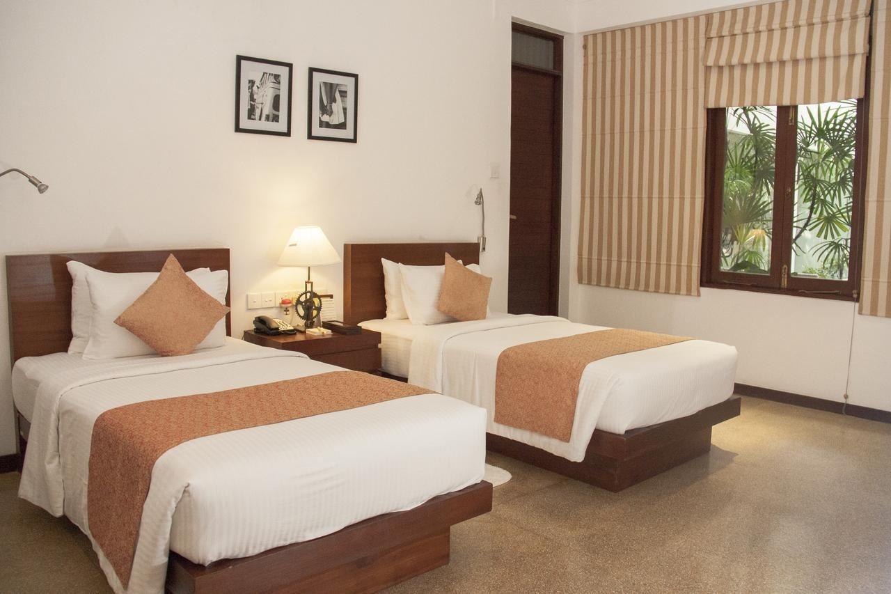 Colombo Court Hotel & Spa Exterior foto